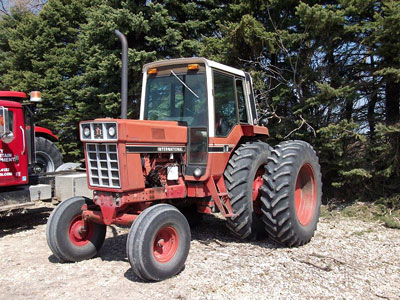 1981 Agriculture - Tractor IHC 1086