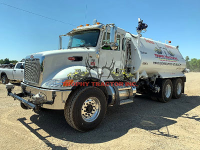2020 Truck - Water PETERBILT 348